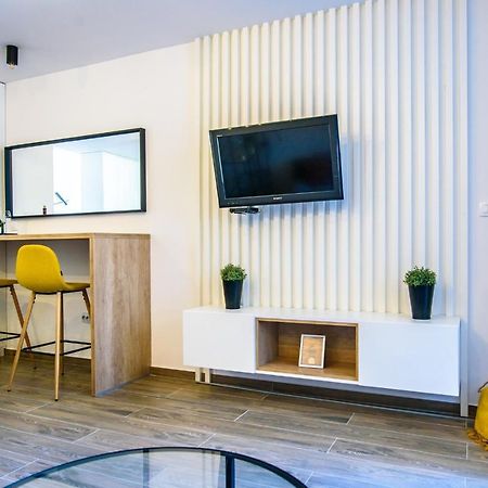 M&P- Lovely 1-Bedroom Condo With Free Parking Дубровник Экстерьер фото