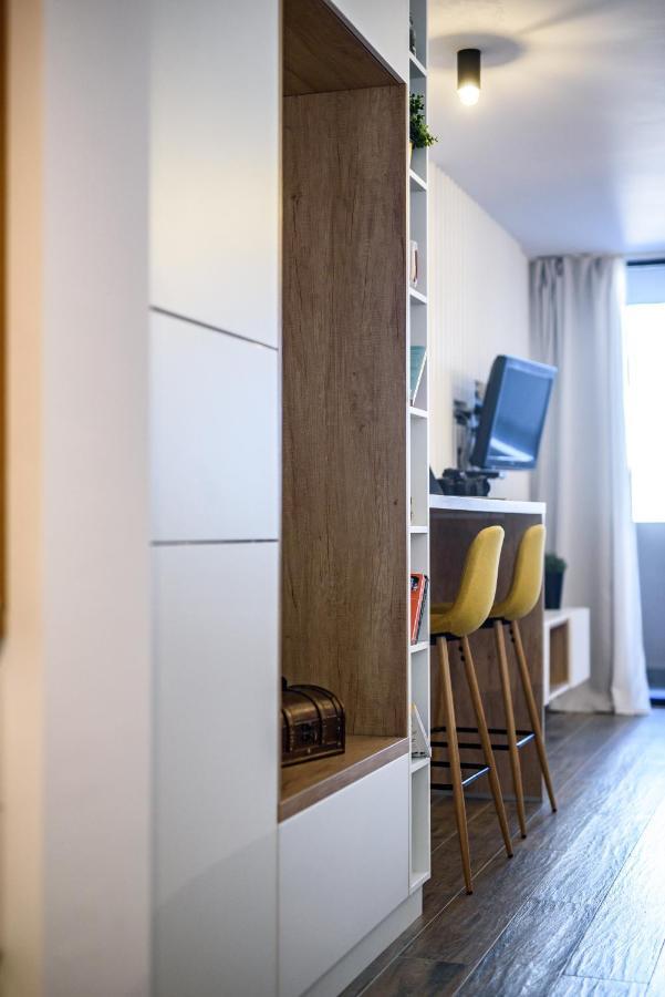 M&P- Lovely 1-Bedroom Condo With Free Parking Дубровник Экстерьер фото