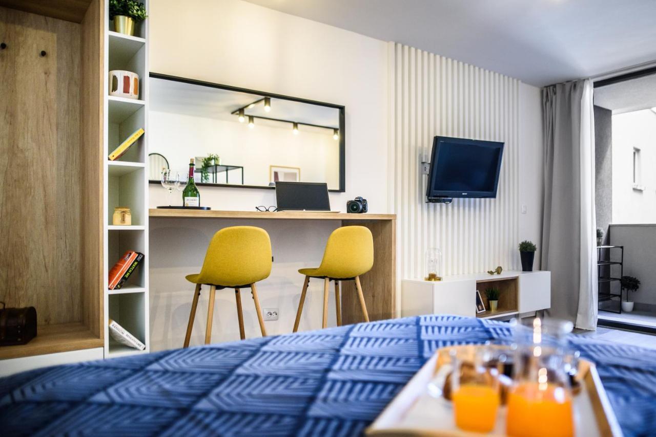 M&P- Lovely 1-Bedroom Condo With Free Parking Дубровник Экстерьер фото