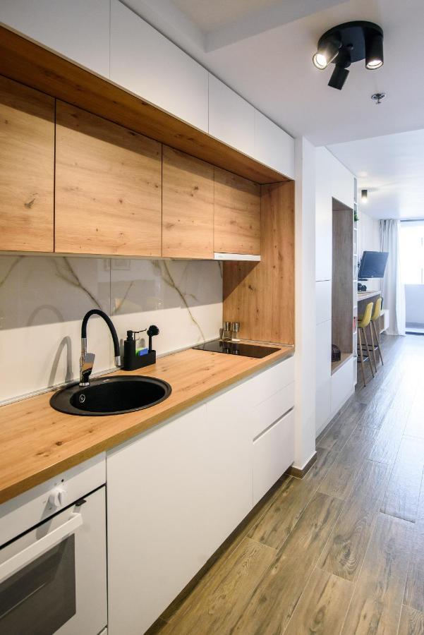 M&P- Lovely 1-Bedroom Condo With Free Parking Дубровник Экстерьер фото