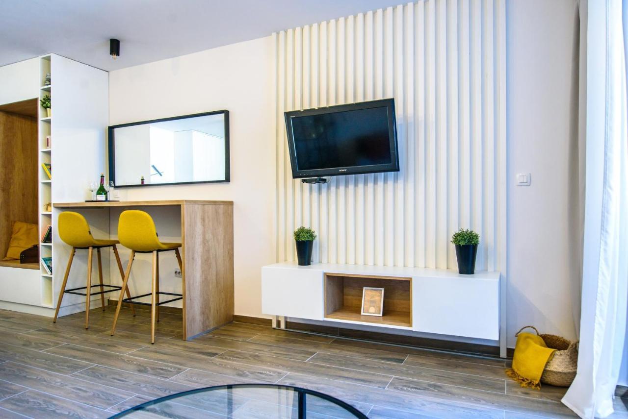 M&P- Lovely 1-Bedroom Condo With Free Parking Дубровник Экстерьер фото